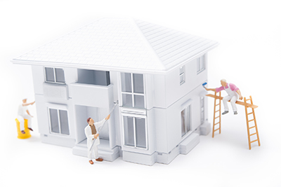 白い家の修繕