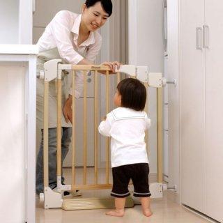 ベビーゲートで子供の侵入を防ぐ例