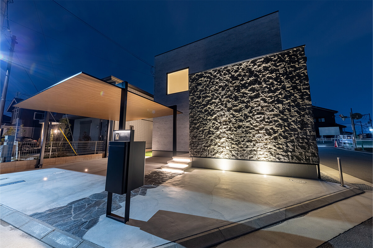 モノトーンがかっこいいアーバンライクな住まい