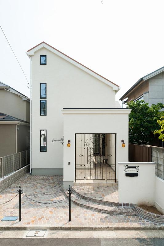 ヨーロッパの建築を参考に光と開放感に満ちた住まい