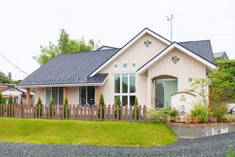 アヴィエスホーム