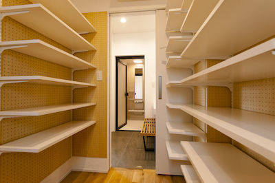 女性目線でつくられたパントリー