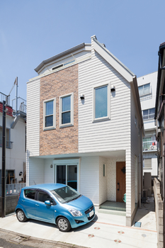 収納たっぷり！狭小地で実現させた北欧モダンの4LDK_外観