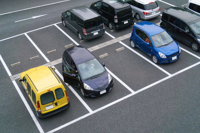空いた土地で駐車場経営を始めるべき?判断する方法と月極駐車場&コインパーキングの始め方