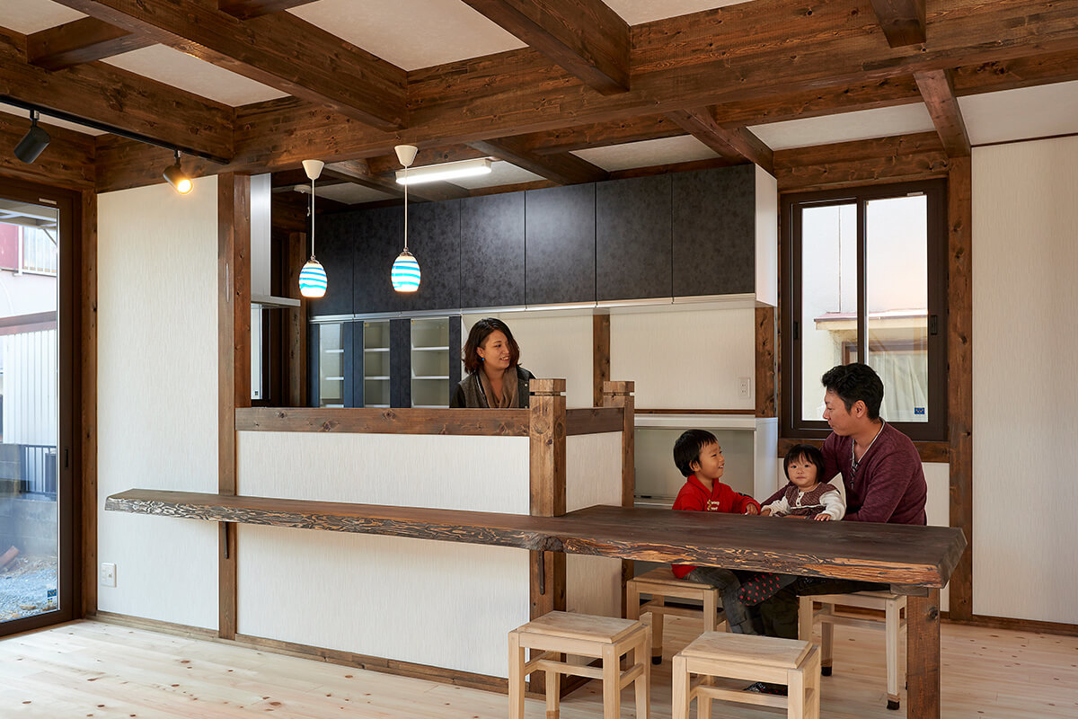 31坪・3LDK・4人家族が暮らす真壁づくりのお家