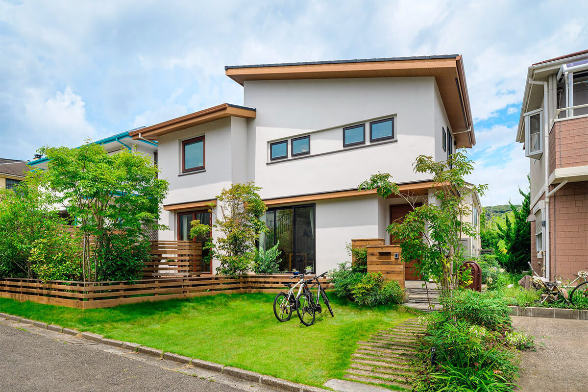 湘南のさわやかな 光と風を感じる家