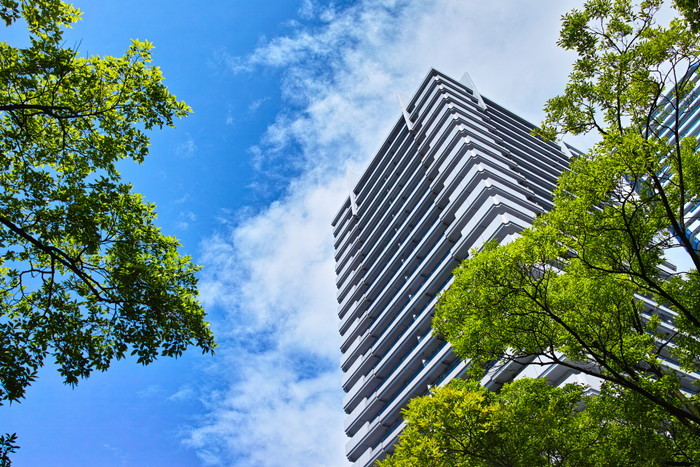 自宅マンション投資VS賃貸マンション投資!7項目で徹底比較